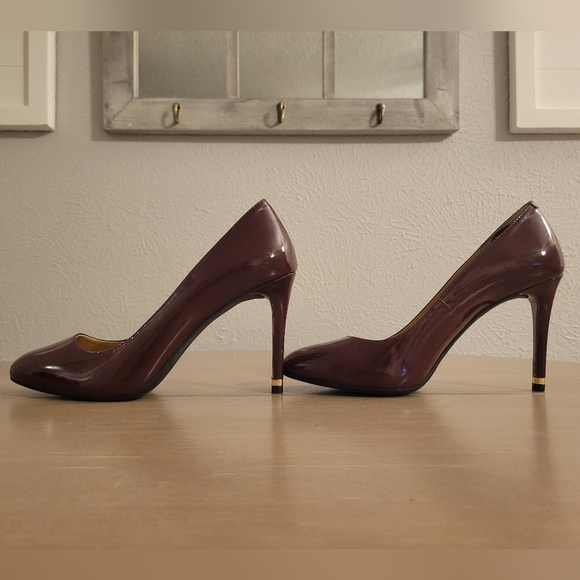 Michael Kors Heels Sz 7 - Picture 7 of 11